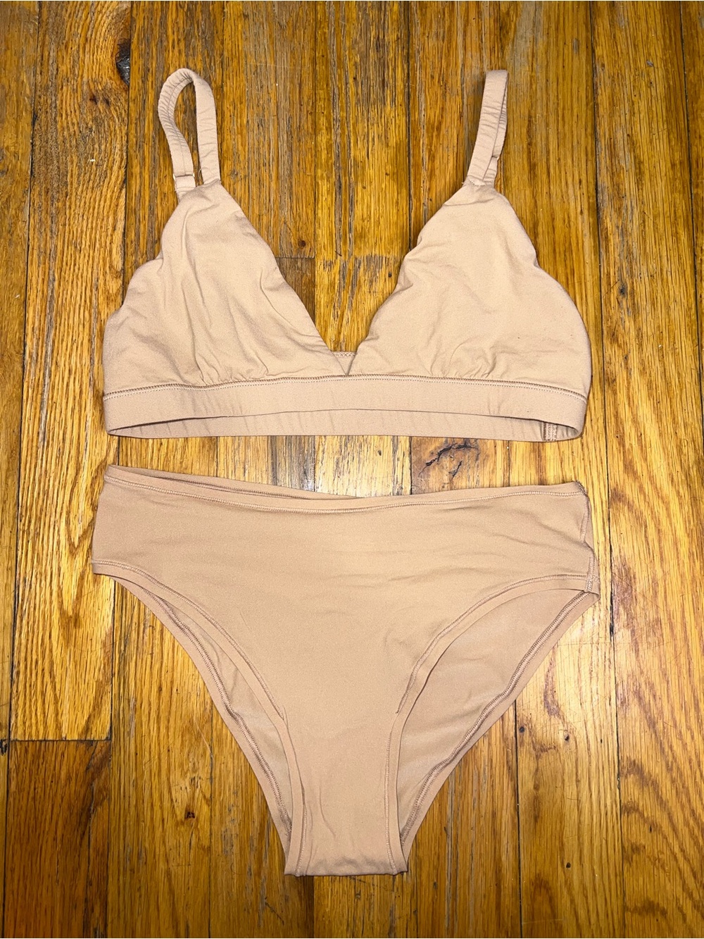 SKIMS FITS EVERYBODY TRIANGLE BRALETTE in Ochre Bundle